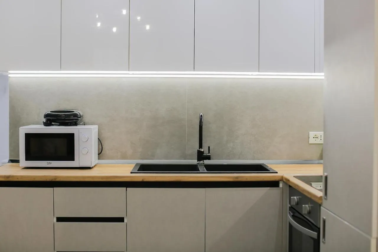 Miku Apartment - Dreamy Apartment At Wilson Square 티라나 알바니아