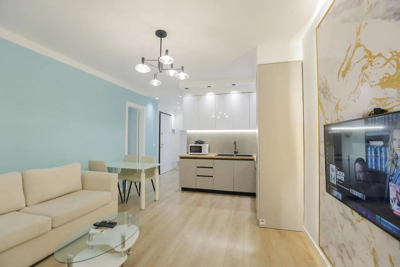 Miku Apartment - Dreamy Apartment At Wilson Square 티라나 0*,  알바니아